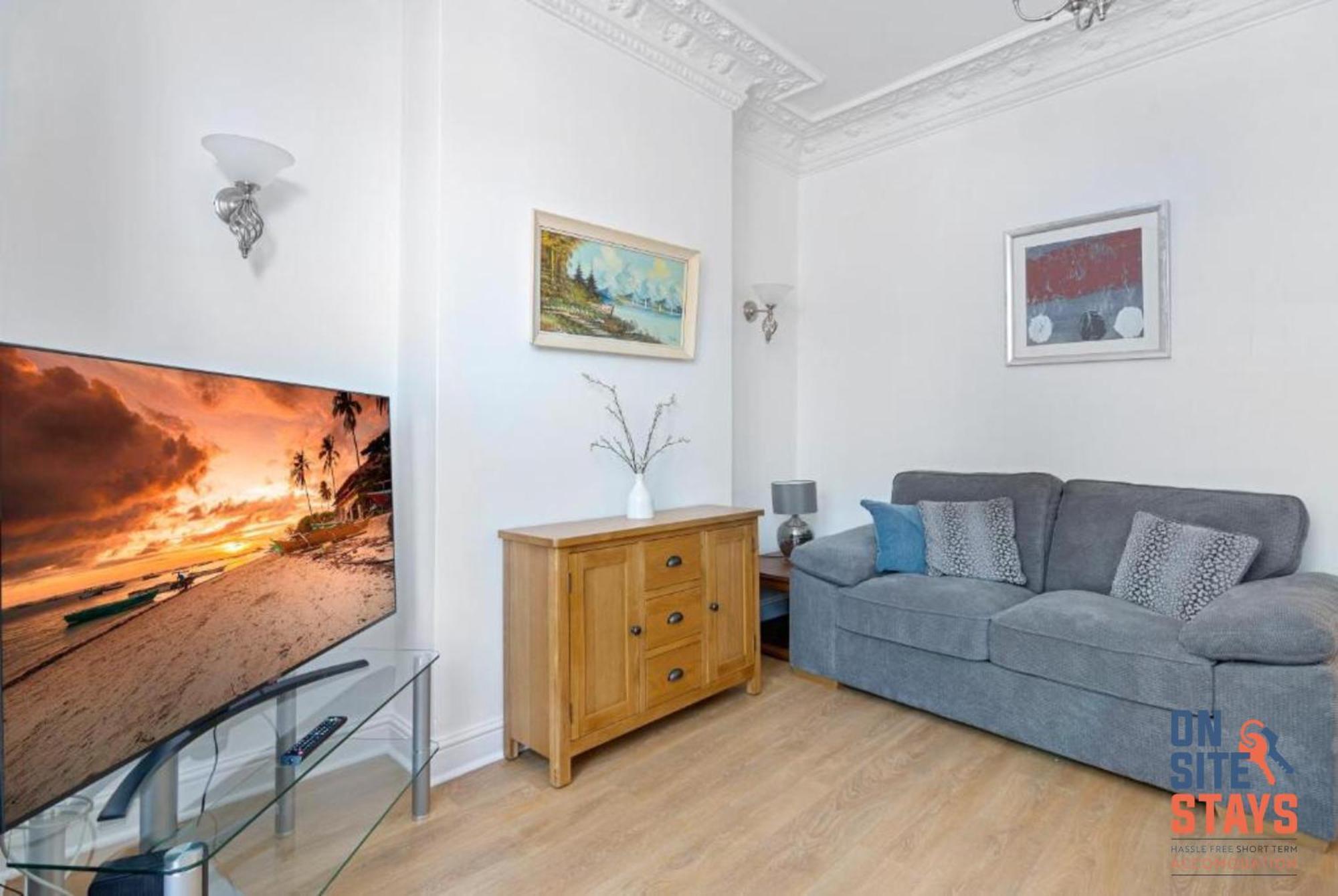 Onsitestays - Tranquil 2 Bedroom Apartment With Large Kitchen, Private Garden Near Wimbledon Station London Exterior photo