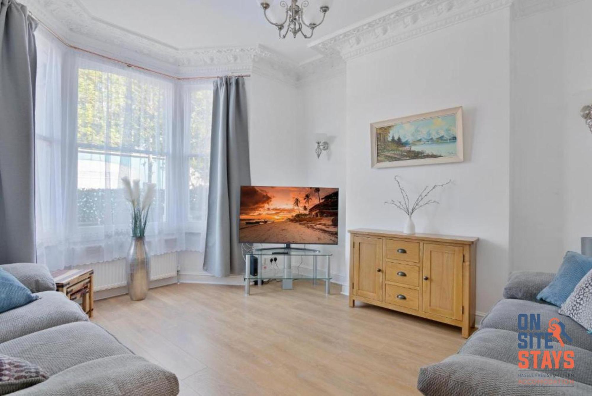 Onsitestays - Tranquil 2 Bedroom Apartment With Large Kitchen, Private Garden Near Wimbledon Station London Exterior photo