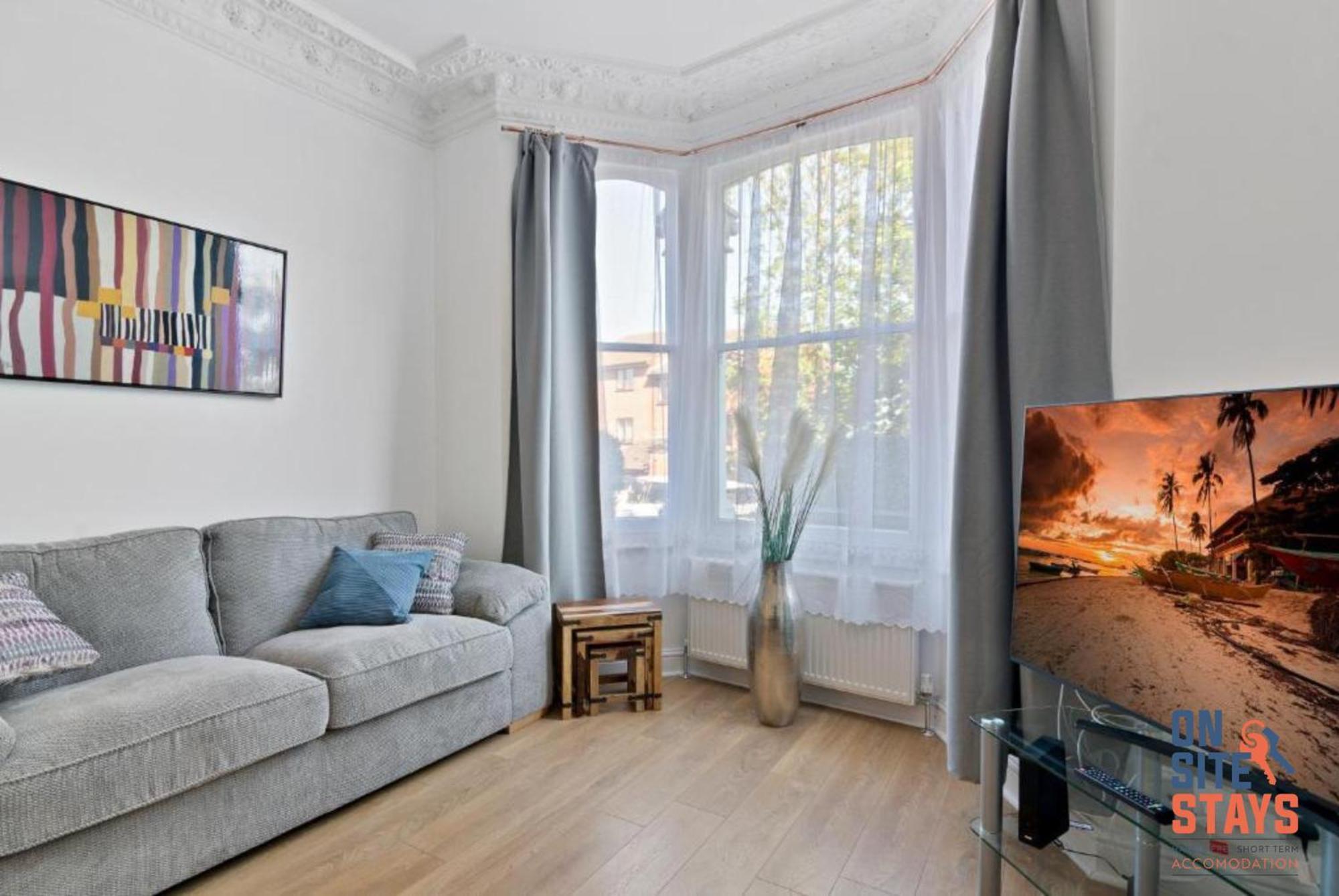 Onsitestays - Tranquil 2 Bedroom Apartment With Large Kitchen, Private Garden Near Wimbledon Station London Exterior photo
