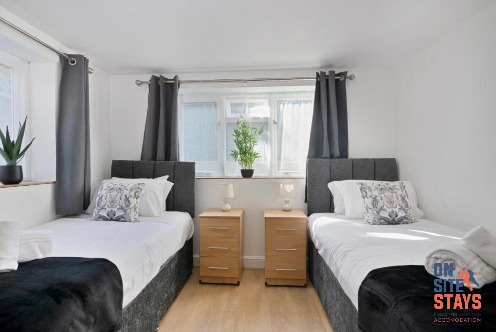 Onsitestays - Tranquil 2 Bedroom Apartment With Large Kitchen, Private Garden Near Wimbledon Station London Exterior photo